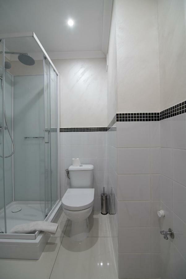 The White Apartment Варшава Экстерьер фото